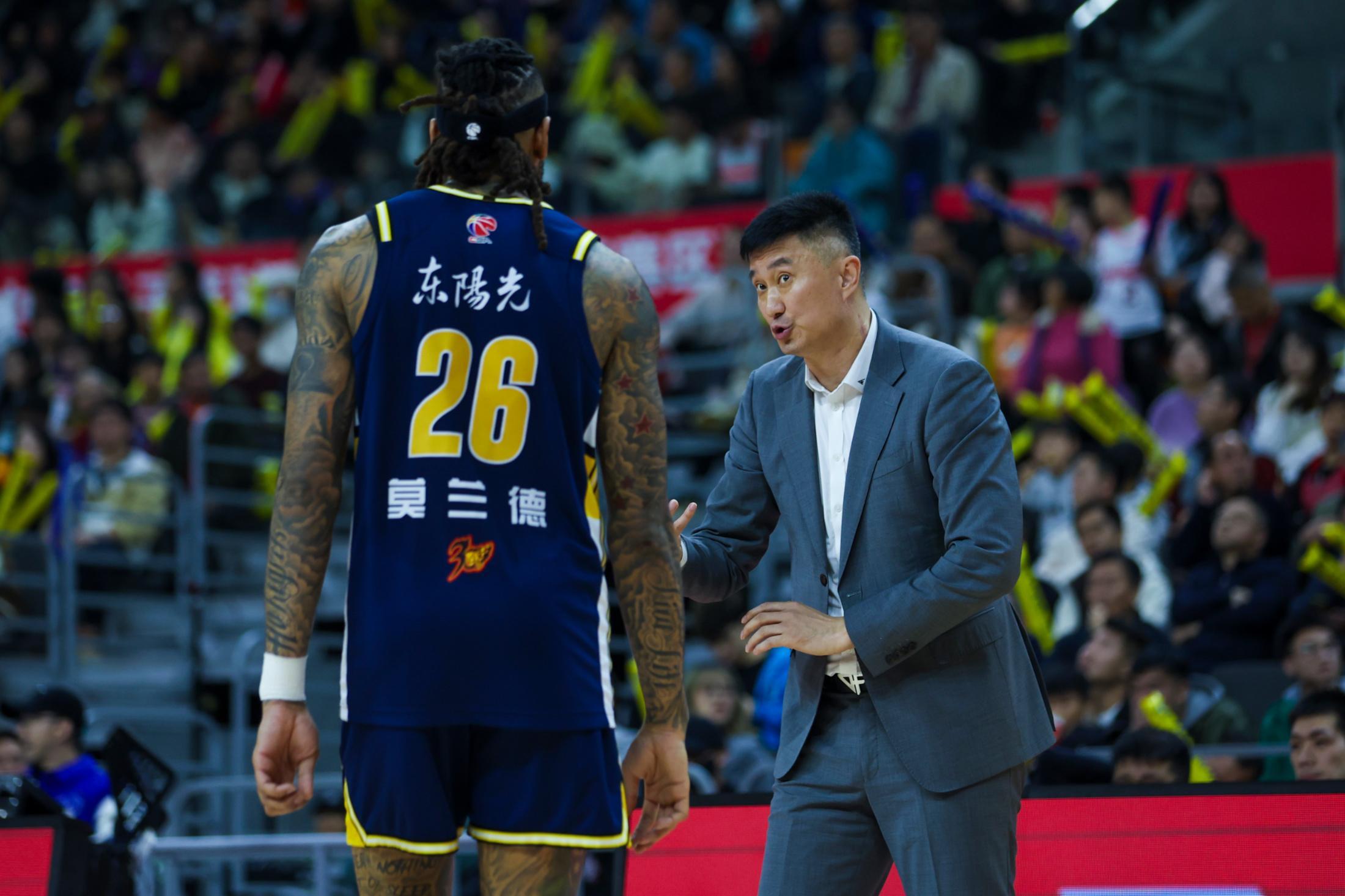 包含太狠了！西汉姆今晨外线爆发今晨广厦男篮调整名单以备德甲，冲刺阶段欧联传出新动向的词条